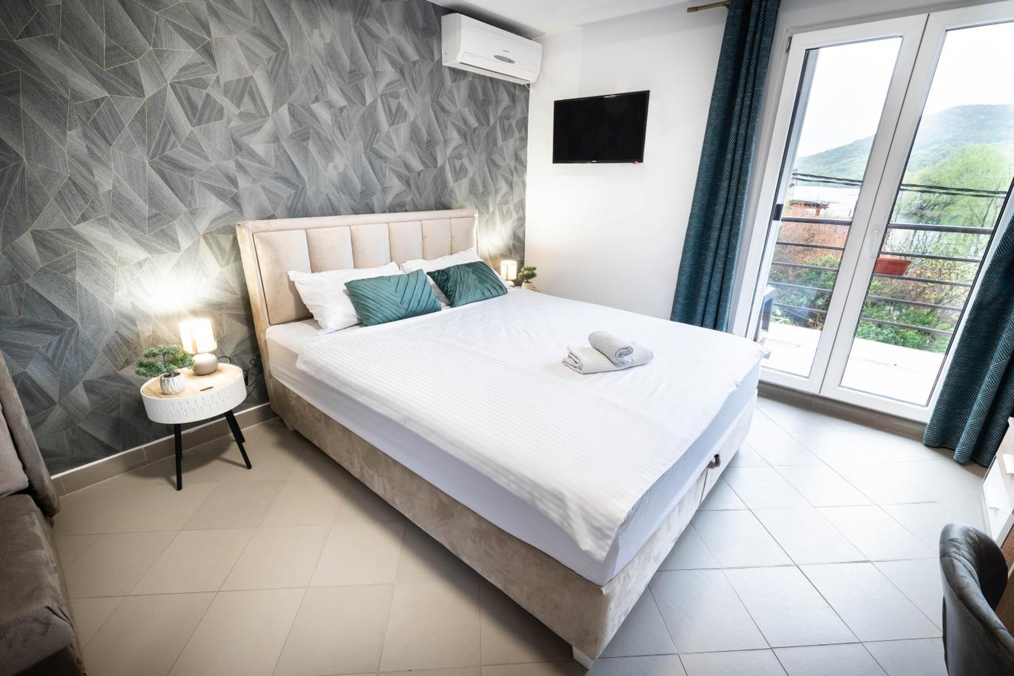Studio Apartment Cudo Nevidjeno Karuc Esterno foto